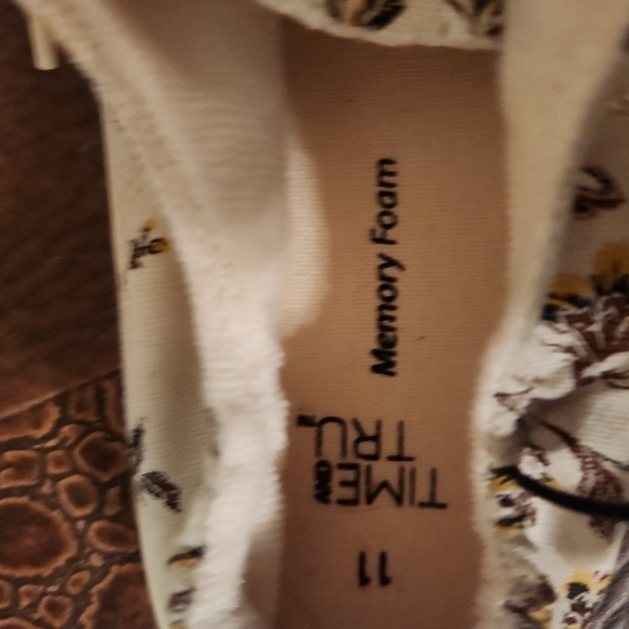 Time and tru sneakers - Picture 7 of 8